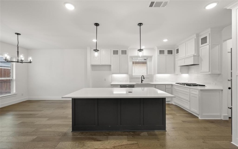1406 Chickadee Drive, Mansfield, TX 76063, 5 Habitaciones Habitaciones , ,3 BañosBaños,Residential,En Venta,1406 Chickadee Drive,20744927