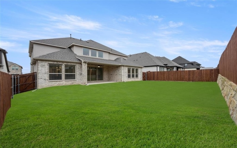 1406 Chickadee Drive, Mansfield, TX 76063, 5 Habitaciones Habitaciones , ,3 BañosBaños,Residential,En Venta,1406 Chickadee Drive,20744927