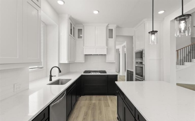 2013 Pelican Drive, Mansfield, TX 76063, 5 Habitaciones Habitaciones , ,5 BañosBaños,Residential,En Venta,2013 Pelican Drive,20733598