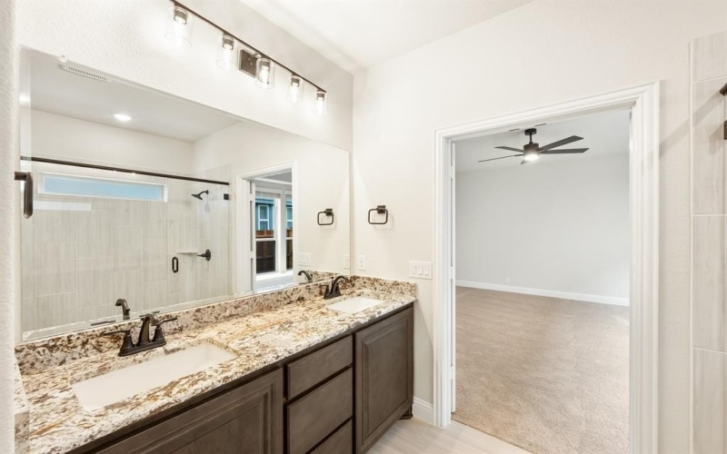 1042 Fleetwood Drive, Justin, TX 76247, 5 Bedrooms Bedrooms, ,3 BathroomsBathrooms,Residential,For Sale,1042 Fleetwood Drive,20745333
