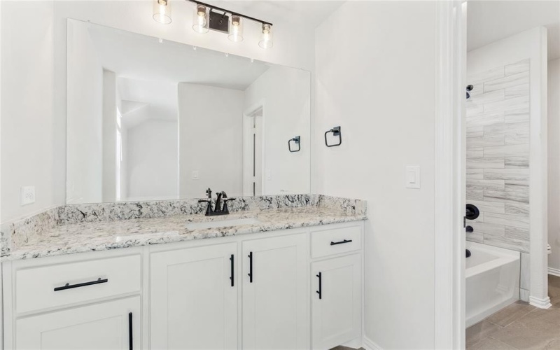 1906 Midhurst Drive, Forney, TX 75126, 4 Habitaciones Habitaciones , ,3 BañosBaños,Residential,En Venta,1906 Midhurst Drive,20745552