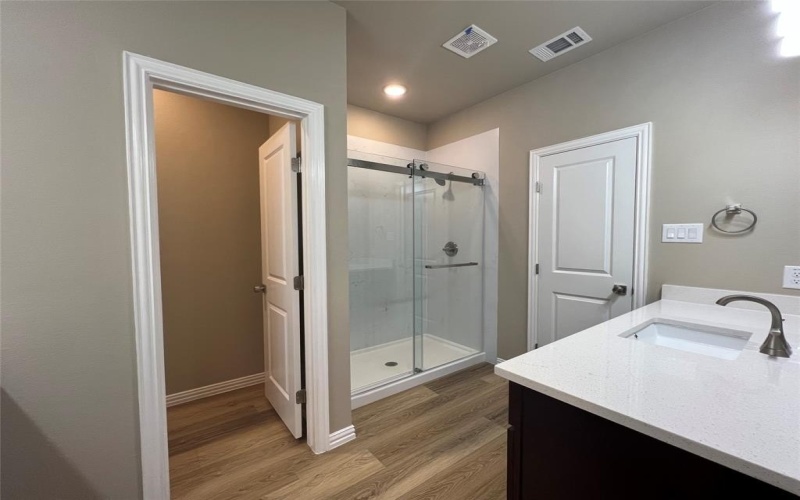 100 Levi Drive, Cleburne, TX 76031, 4 Bedrooms Bedrooms, ,2 BathroomsBathrooms,Residential,For Sale,100 Levi Drive,20734256