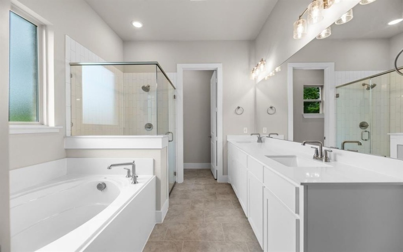 5201 Terrific Lane, Alvarado, TX 76009, 5 Bedrooms Bedrooms, ,5 BathroomsBathrooms,Residential,For Sale,5201 Terrific Lane,20746236