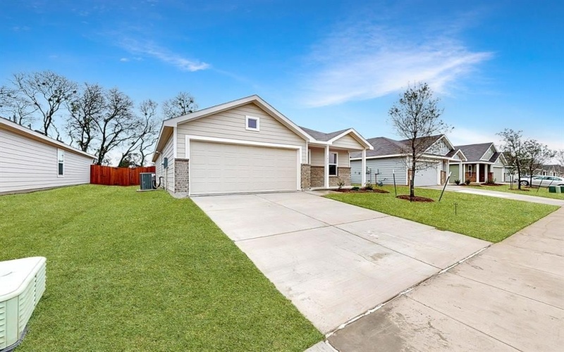 1813 Ashland Street, McKinney, TX 75071, 4 Bedrooms Bedrooms, ,2 BathroomsBathrooms,Residential Lease,For Rent,1813 Ashland Street,20735172