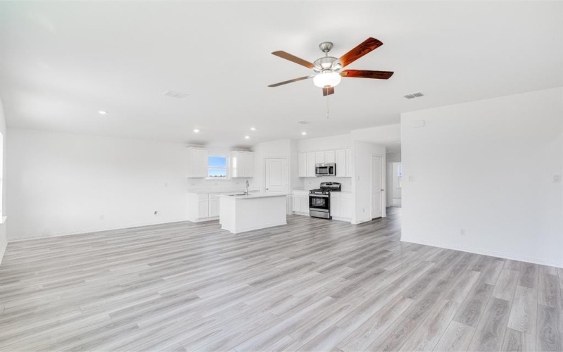 1939 Coleto Road, Crandall, TX 75114, 4 Bedrooms Bedrooms, ,2 BathroomsBathrooms,Residential,For Sale,1939 Coleto Road,20746743
