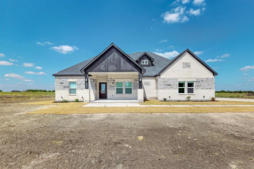 3037 County Road 4301, Greenville, TX 75401, 4 Bedrooms Bedrooms, ,2 BathroomsBathrooms,Residential,For Sale,3037 County Road 4301,20735444
