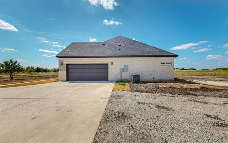 3037 County Road 4301, Greenville, TX 75401, 4 Bedrooms Bedrooms, ,2 BathroomsBathrooms,Residential,For Sale,3037 County Road 4301,20735444