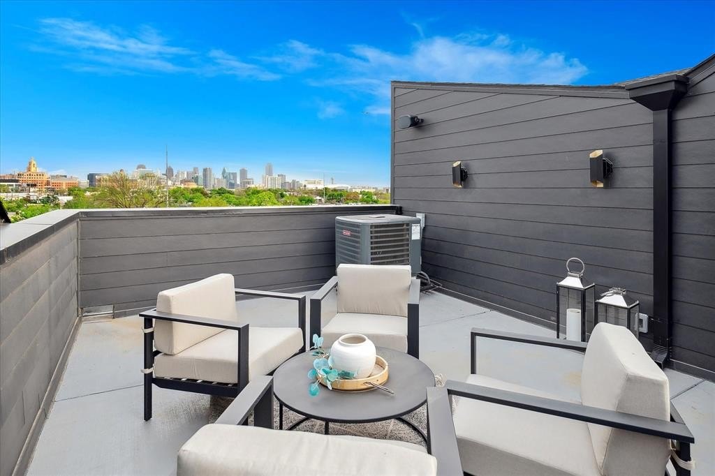 4534 Lake Avenue #104, Dallas, TX 75219, 3 Habitaciones Habitaciones , ,3 BañosBaños,Residential,En Venta,4534 Lake Avenue,20749991