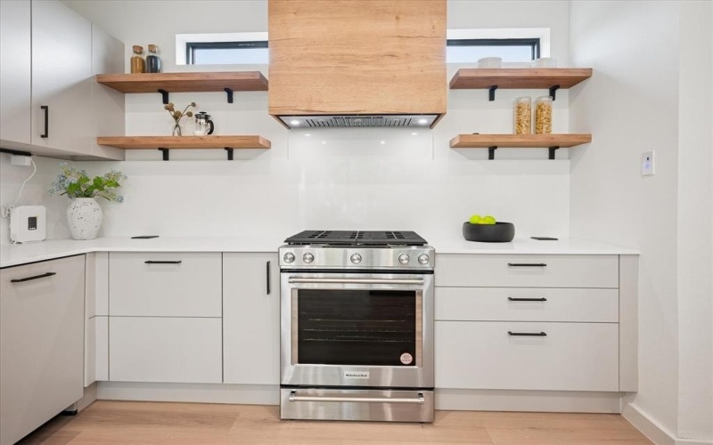 4534 Lake Avenue #104, Dallas, TX 75219, 3 Habitaciones Habitaciones , ,3 BañosBaños,Residential,En Venta,4534 Lake Avenue,20749991