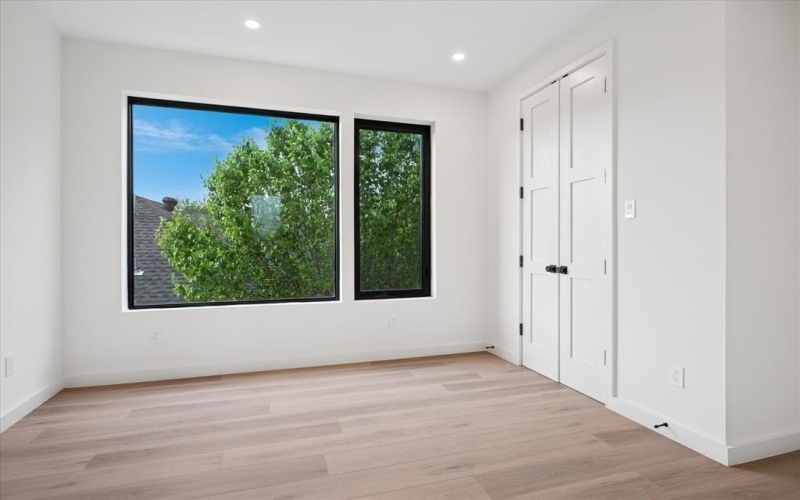 4534 Lake Avenue #104, Dallas, TX 75219, 3 Habitaciones Habitaciones , ,3 BañosBaños,Residential,En Venta,4534 Lake Avenue,20749991