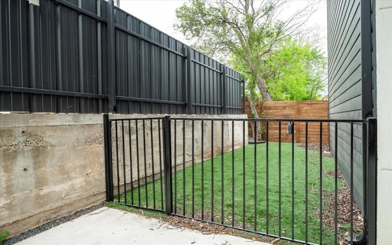 4534 Lake Avenue #104, Dallas, TX 75219, 3 Habitaciones Habitaciones , ,3 BañosBaños,Residential,En Venta,4534 Lake Avenue,20749991