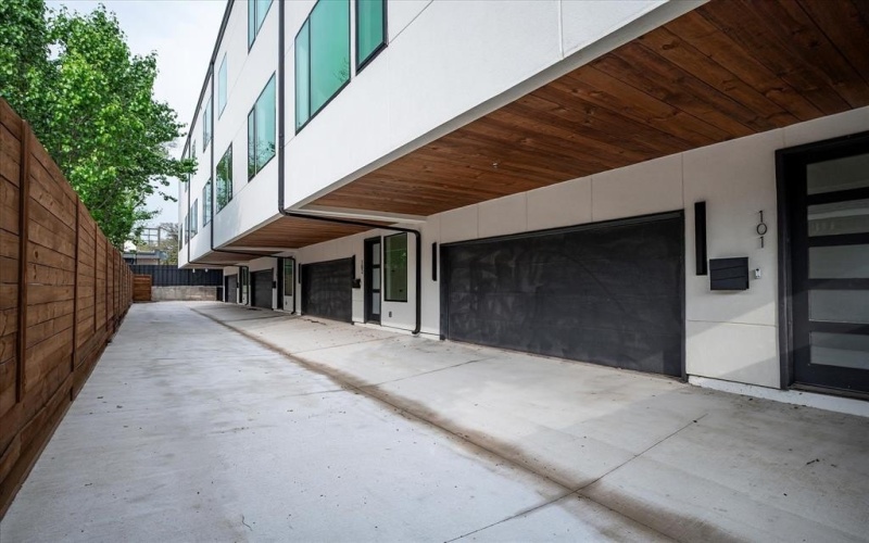 4534 Lake Avenue #104, Dallas, TX 75219, 3 Habitaciones Habitaciones , ,3 BañosBaños,Residential,En Venta,4534 Lake Avenue,20749991