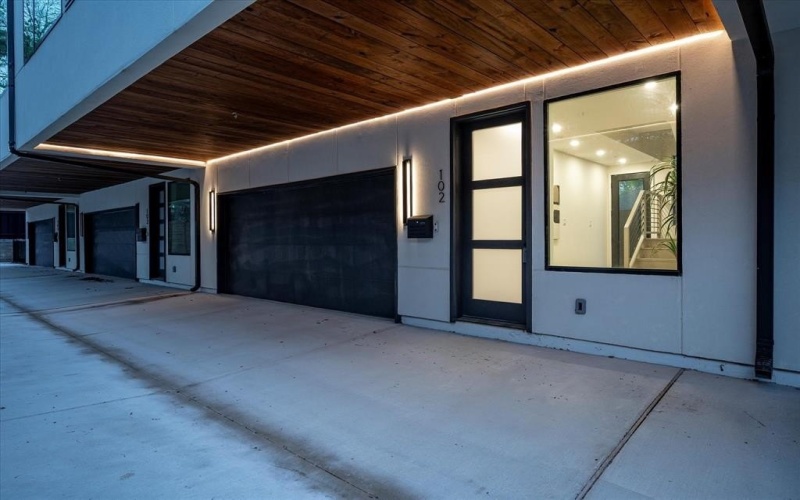 4534 Lake Avenue #104, Dallas, TX 75219, 3 Habitaciones Habitaciones , ,3 BañosBaños,Residential,En Venta,4534 Lake Avenue,20749991