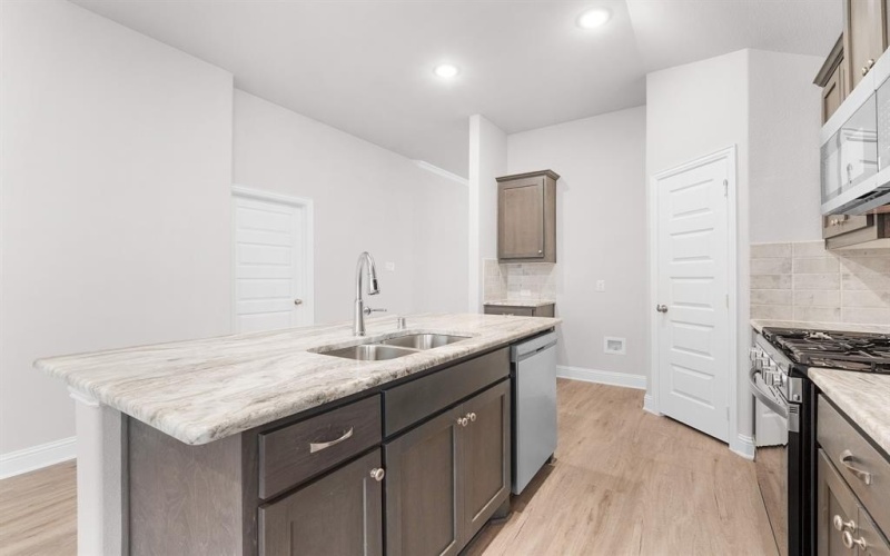 6620 Pattison, Greenville, TX 75402, 4 Bedrooms Bedrooms, ,2 BathroomsBathrooms,Residential,For Sale,6620 Pattison,20750179