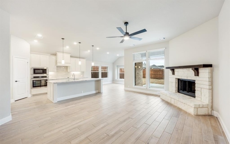 1014 Fairhaven Drive, Midlothian, TX 76065, 4 Habitaciones Habitaciones , ,3 BañosBaños,Residential,En Venta,1014 Fairhaven Drive,20750265