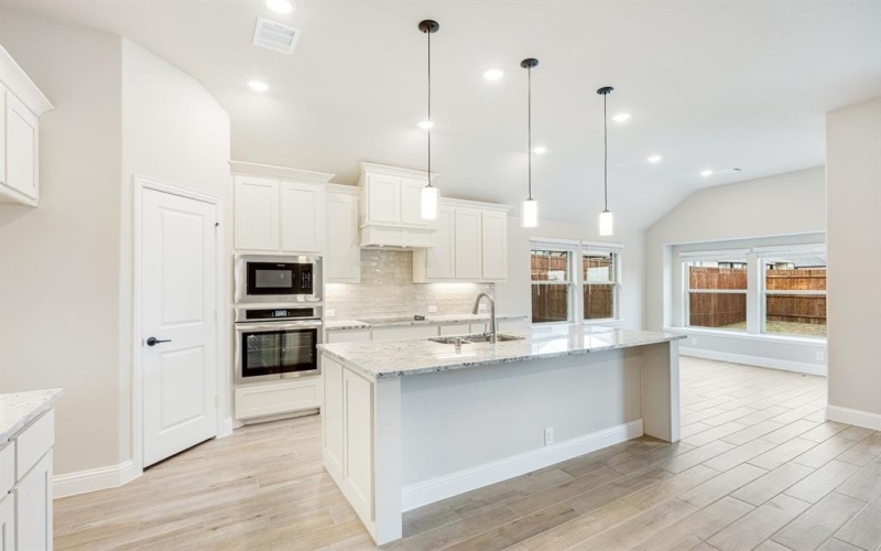 1014 Fairhaven Drive, Midlothian, TX 76065, 4 Habitaciones Habitaciones , ,3 BañosBaños,Residential,En Venta,1014 Fairhaven Drive,20750265