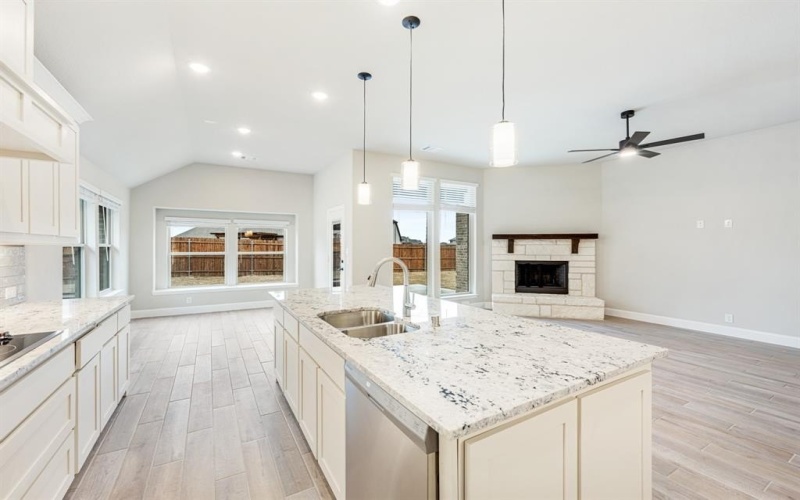 1014 Fairhaven Drive, Midlothian, TX 76065, 4 Habitaciones Habitaciones , ,3 BañosBaños,Residential,En Venta,1014 Fairhaven Drive,20750265