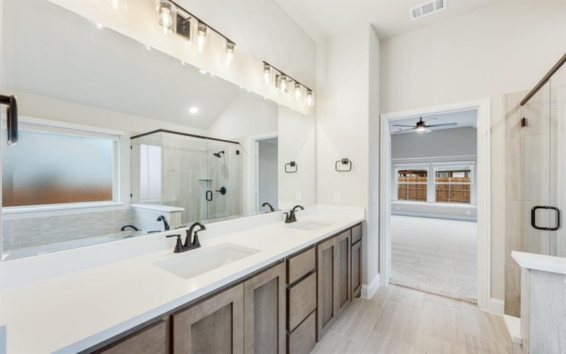 1014 Fairhaven Drive, Midlothian, TX 76065, 4 Habitaciones Habitaciones , ,3 BañosBaños,Residential,En Venta,1014 Fairhaven Drive,20750265