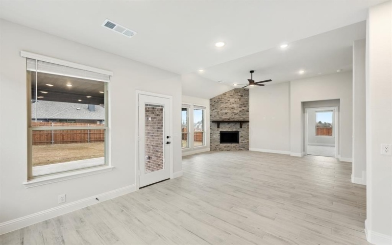 1030 Fairhaven Drive, Midlothian, TX 76065, 5 Bedrooms Bedrooms, ,5 BathroomsBathrooms,Residential,For Sale,1030 Fairhaven Drive,20750375