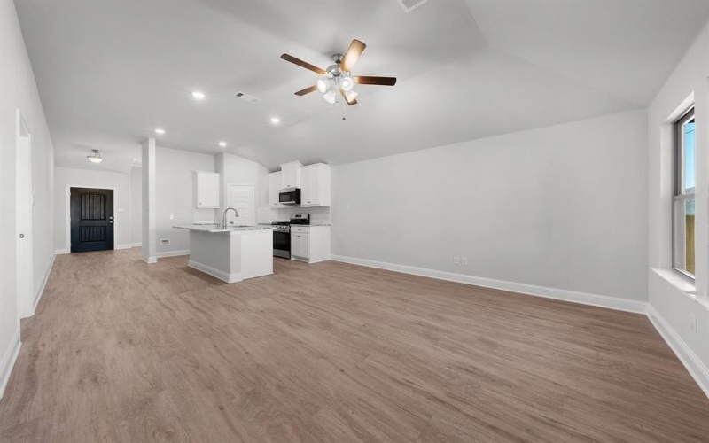 6604 Pattison, Greenville, TX 75402, 3 Bedrooms Bedrooms, ,2 BathroomsBathrooms,Residential,For Sale,6604 Pattison,20750378