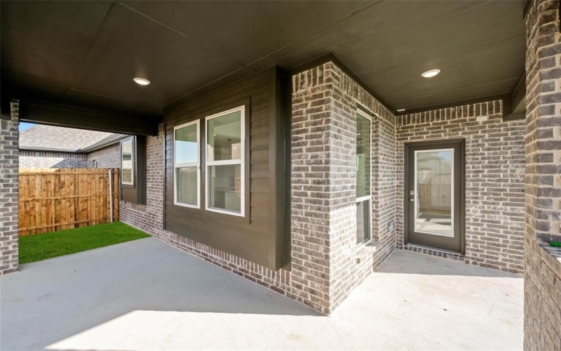 1735 Newport Lane, Cedar Hill, TX 75154, 4 Habitaciones Habitaciones , ,3 BañosBaños,Residential,En Venta,1735 Newport Lane,20751056