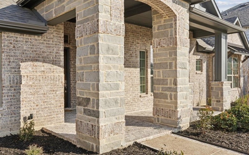 1005 Daisy Way, Crowley, TX 76036, 4 Bedrooms Bedrooms, ,3 BathroomsBathrooms,Residential,For Sale,1005 Daisy Way,20751136