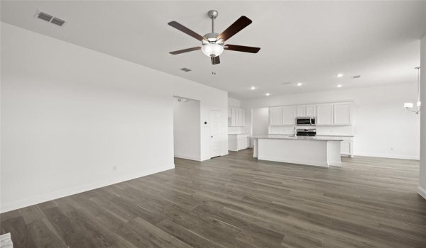 504 Pebble Circle, Azle, TX 76020, 3 Bedrooms Bedrooms, ,2 BathroomsBathrooms,Residential,For Sale,504 Pebble Circle,20751196