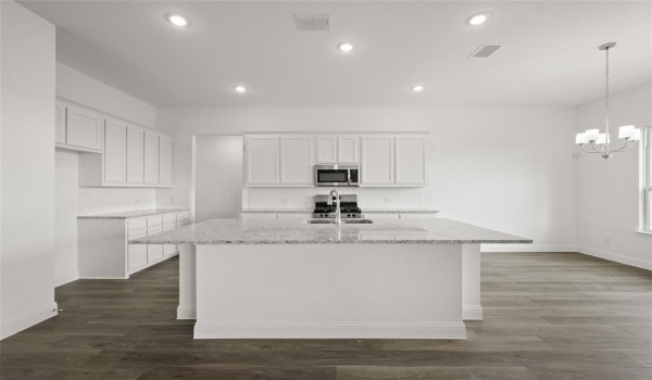 504 Pebble Circle, Azle, TX 76020, 3 Bedrooms Bedrooms, ,2 BathroomsBathrooms,Residential,For Sale,504 Pebble Circle,20751196