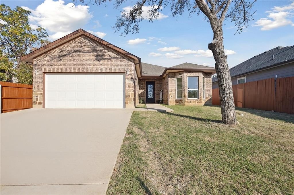 116 S Tatum Avenue, Dallas, TX 75211, 3 Bedrooms Bedrooms, ,2 BathroomsBathrooms,Residential,For Sale,116 S Tatum Avenue,20765355