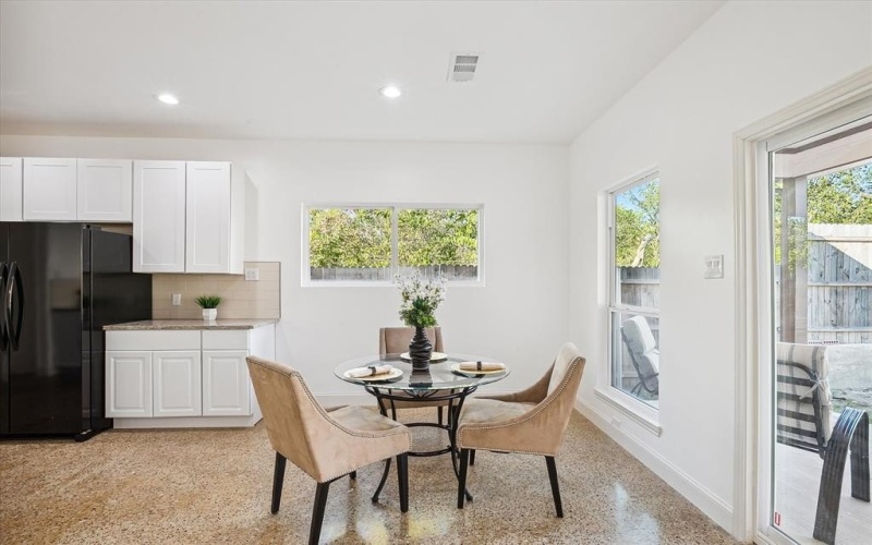 116 S Tatum Avenue, Dallas, TX 75211, 3 Bedrooms Bedrooms, ,2 BathroomsBathrooms,Residential,For Sale,116 S Tatum Avenue,20765355