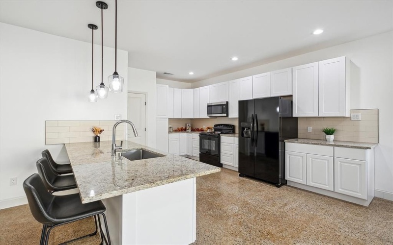 116 S Tatum Avenue, Dallas, TX 75211, 3 Bedrooms Bedrooms, ,2 BathroomsBathrooms,Residential,For Sale,116 S Tatum Avenue,20765355