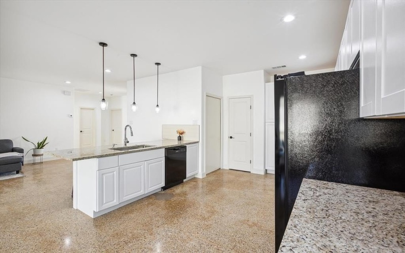 116 S Tatum Avenue, Dallas, TX 75211, 3 Bedrooms Bedrooms, ,2 BathroomsBathrooms,Residential,For Sale,116 S Tatum Avenue,20765355
