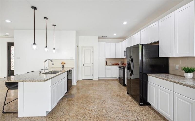 116 S Tatum Avenue, Dallas, TX 75211, 3 Bedrooms Bedrooms, ,2 BathroomsBathrooms,Residential,For Sale,116 S Tatum Avenue,20765355