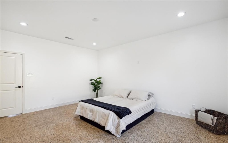 116 S Tatum Avenue, Dallas, TX 75211, 3 Bedrooms Bedrooms, ,2 BathroomsBathrooms,Residential,For Sale,116 S Tatum Avenue,20765355