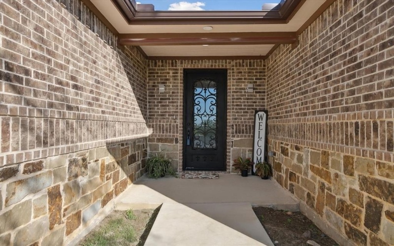 116 S Tatum Avenue, Dallas, TX 75211, 3 Bedrooms Bedrooms, ,2 BathroomsBathrooms,Residential,For Sale,116 S Tatum Avenue,20765355
