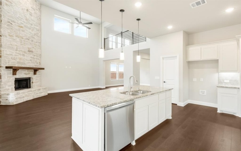 4021 Eagles Bluff Road, Midlothian, TX 76065, 5 Habitaciones Habitaciones , ,5 BañosBaños,Residential,En Venta,4021 Eagles Bluff Road,20765459