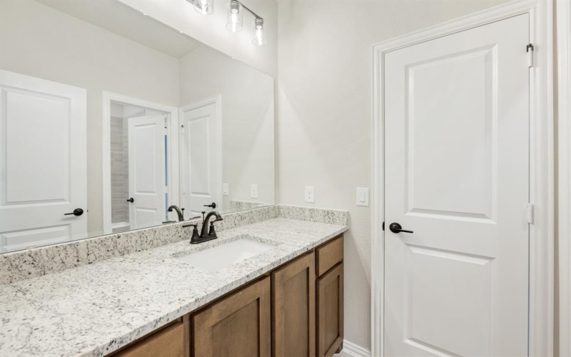 4021 Eagles Bluff Road, Midlothian, TX 76065, 5 Habitaciones Habitaciones , ,5 BañosBaños,Residential,En Venta,4021 Eagles Bluff Road,20765459