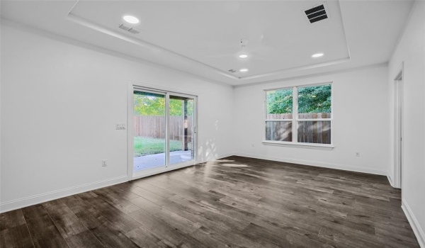 207 W Wilson Ave., Sherman, TX 75090, 4 Bedrooms Bedrooms, ,3 BathroomsBathrooms,Residential,For Sale,207 W Wilson Ave.,20757000