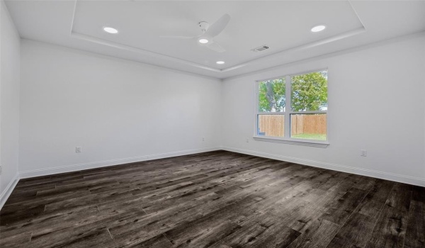 207 W Wilson Ave., Sherman, TX 75090, 4 Bedrooms Bedrooms, ,3 BathroomsBathrooms,Residential,For Sale,207 W Wilson Ave.,20757000