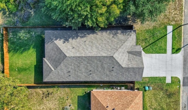207 W Wilson Ave., Sherman, TX 75090, 4 Bedrooms Bedrooms, ,3 BathroomsBathrooms,Residential,For Sale,207 W Wilson Ave.,20757000