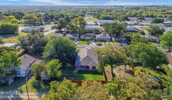 207 W Wilson Ave., Sherman, TX 75090, 4 Bedrooms Bedrooms, ,3 BathroomsBathrooms,Residential,For Sale,207 W Wilson Ave.,20757000