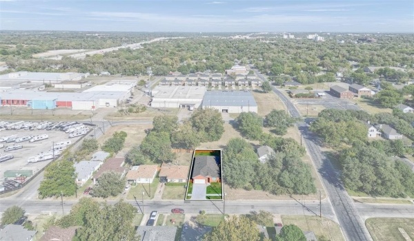 207 W Wilson Ave., Sherman, TX 75090, 4 Bedrooms Bedrooms, ,3 BathroomsBathrooms,Residential,For Sale,207 W Wilson Ave.,20757000