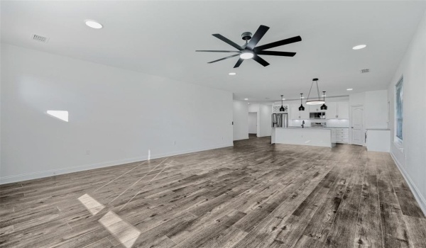 207 W Wilson Ave., Sherman, TX 75090, 4 Bedrooms Bedrooms, ,3 BathroomsBathrooms,Residential,For Sale,207 W Wilson Ave.,20757000