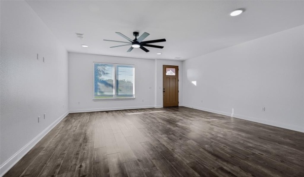 207 W Wilson Ave., Sherman, TX 75090, 4 Bedrooms Bedrooms, ,3 BathroomsBathrooms,Residential,For Sale,207 W Wilson Ave.,20757000
