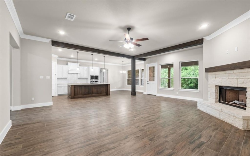 2201 Crystal Palace Boulevard, Alvarado, TX 76009, 4 Habitaciones Habitaciones , ,2 BañosBaños,Residential,En Venta,2201 Crystal Palace Boulevard,20757341