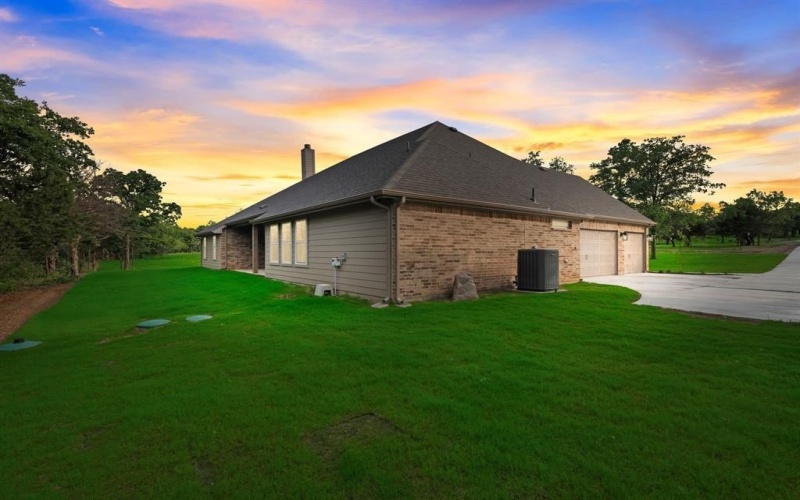 2201 Crystal Palace Boulevard, Alvarado, TX 76009, 4 Habitaciones Habitaciones , ,2 BañosBaños,Residential,En Venta,2201 Crystal Palace Boulevard,20757341