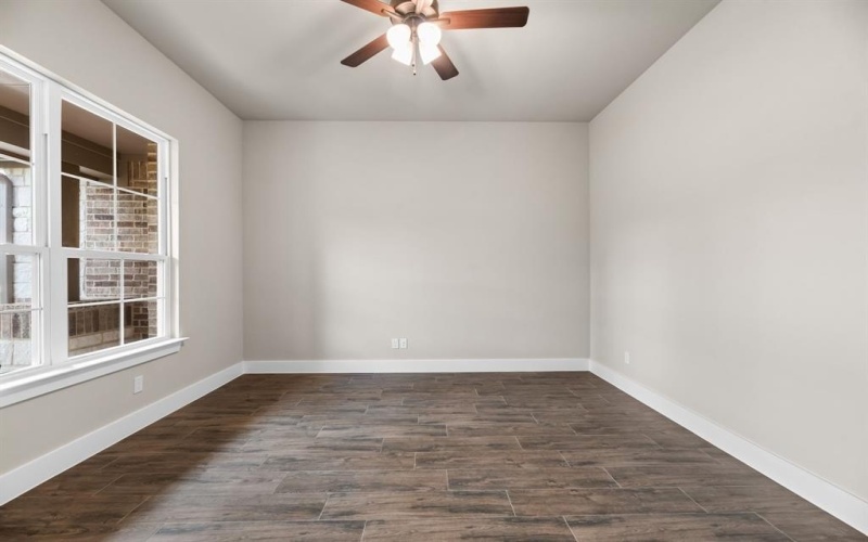 2201 Crystal Palace Boulevard, Alvarado, TX 76009, 4 Habitaciones Habitaciones , ,2 BañosBaños,Residential,En Venta,2201 Crystal Palace Boulevard,20757341