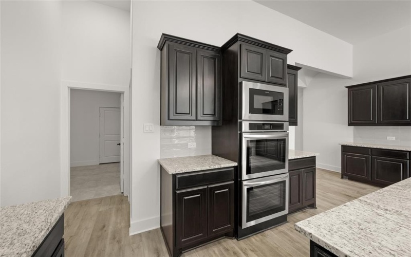 306 Tradd Street, Glenn Heights, TX 75154, 4 Habitaciones Habitaciones , ,5 BañosBaños,Residential,En Venta,306 Tradd Street,20766075
