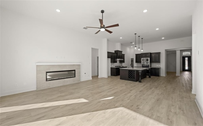 306 Tradd Street, Glenn Heights, TX 75154, 4 Habitaciones Habitaciones , ,5 BañosBaños,Residential,En Venta,306 Tradd Street,20766075