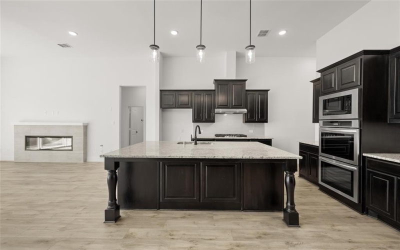 306 Tradd Street, Glenn Heights, TX 75154, 4 Habitaciones Habitaciones , ,5 BañosBaños,Residential,En Venta,306 Tradd Street,20766075